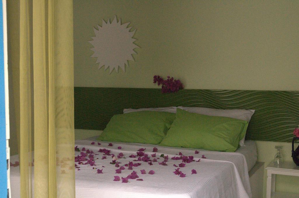 Çeşme Pasalimani Hotel الغرفة الصورة